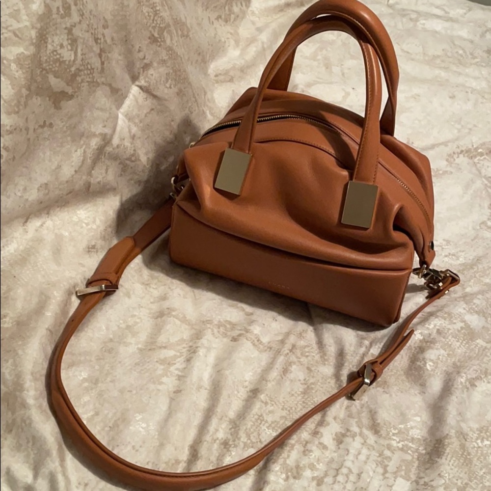 NWOT Luana Italy Camel Leather Crossbody